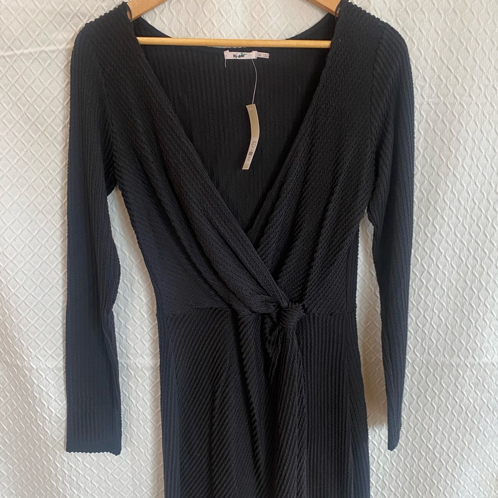 Francesca's Collections Black Wrap Dress. Medium. NEW!